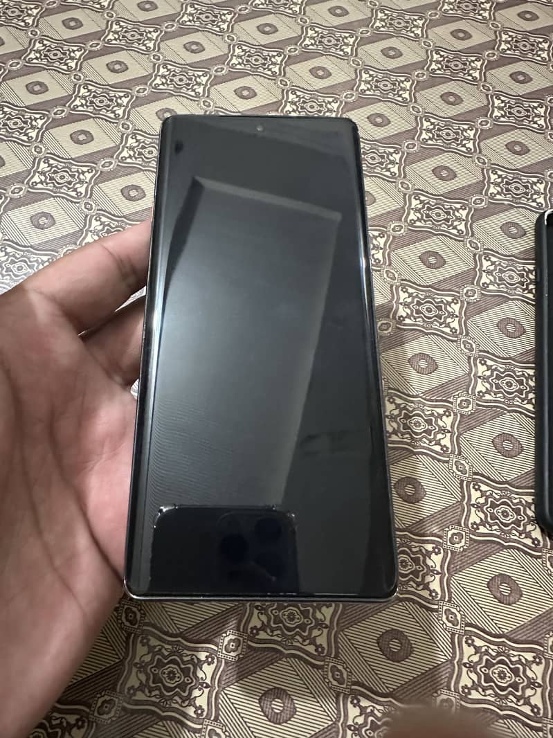 Tecno CAMON 40 Pro 1