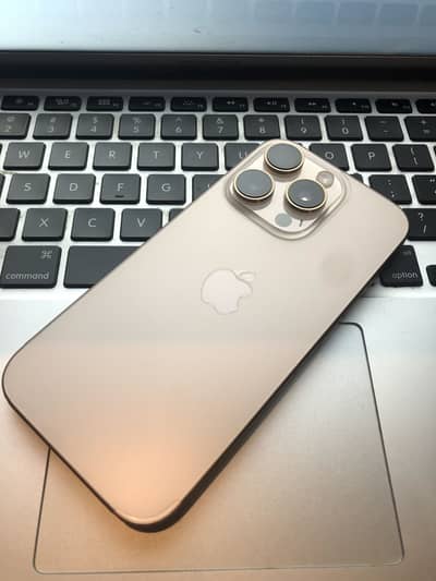 iPhone 16 Pro Desert titanium 128gb factory unlock 89%health