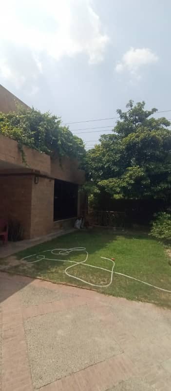 SPACIOUS HOME WITH BASEMENT