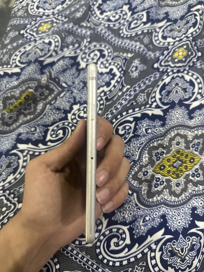 Apple iPhone 6 1