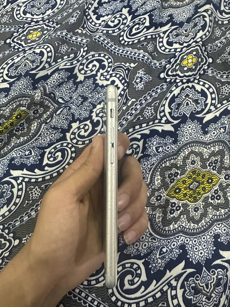 Apple iPhone 6 2