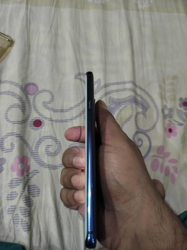 One Plus 7Pro 4