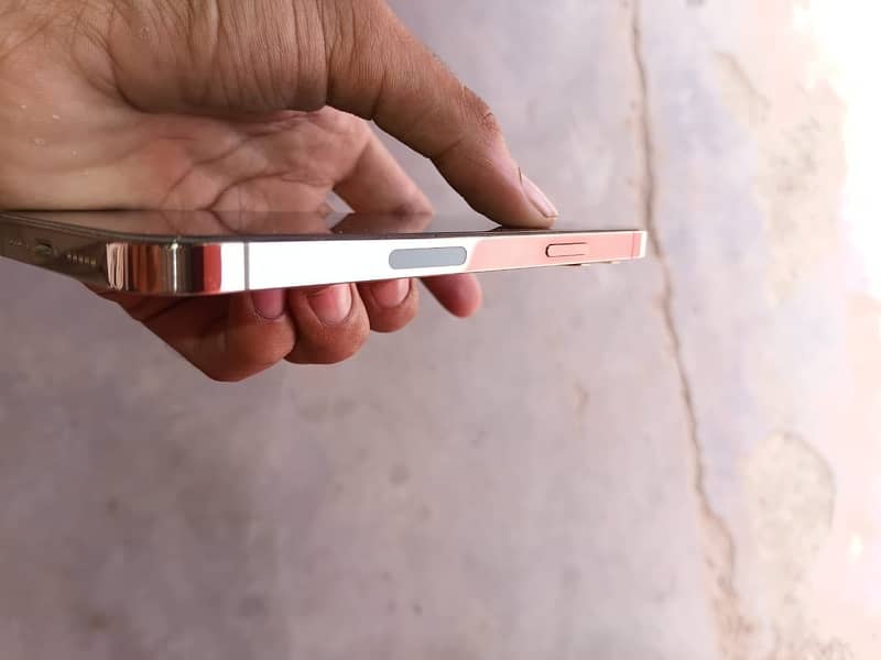 iPhone 12 Pro 7