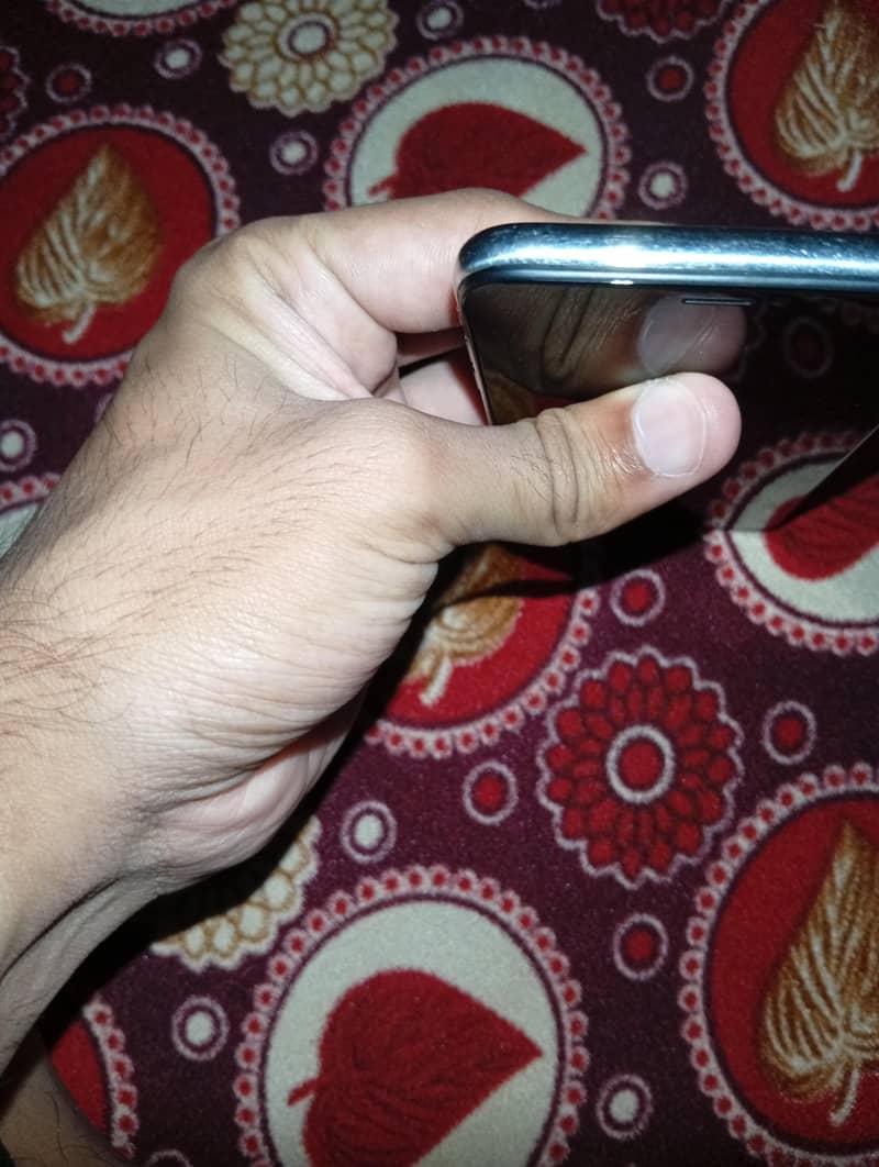 Apple iPhone X 2