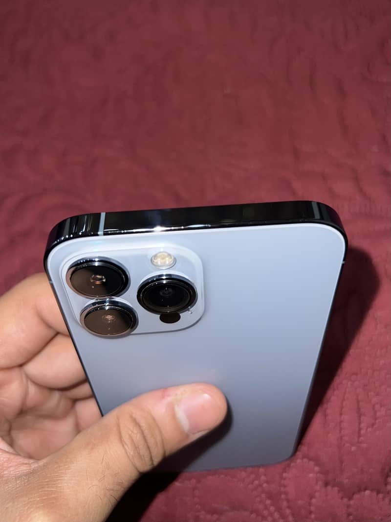 Apple iPhone 13 Pro Max 7