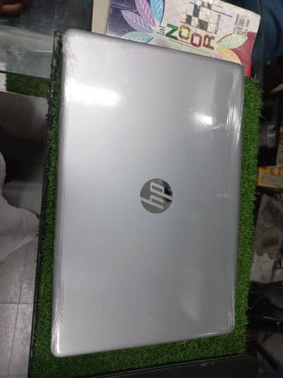 HP laptop core i7 and good performance