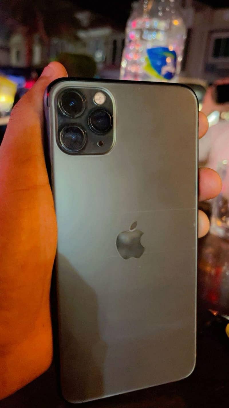 Apple iPhone 11 Pro Max 0