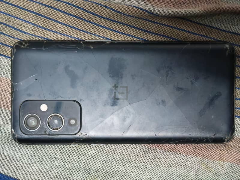 One Plus 9 4