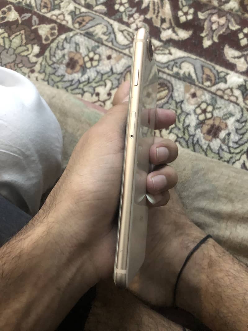Apple iPhone 8 Plus 8