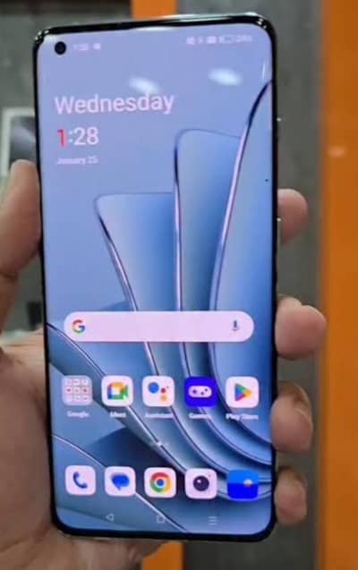 one plus 9 pro . 12 Ram 256 room. snapdragon 888