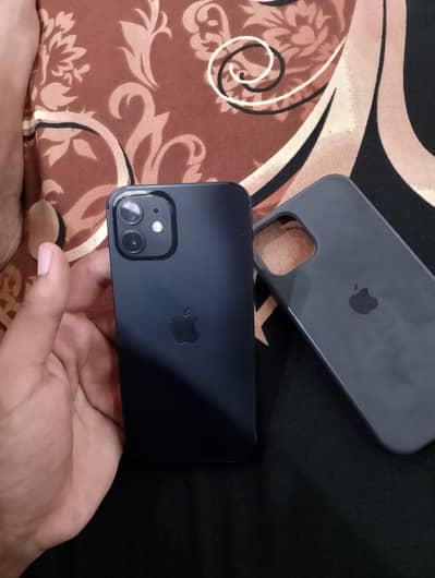Apple iPhone 12