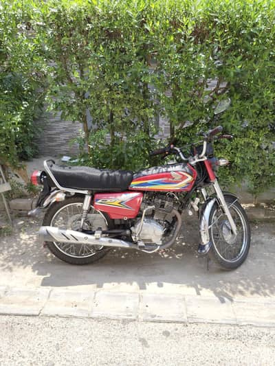 Honda CG125 in Genuine Condition