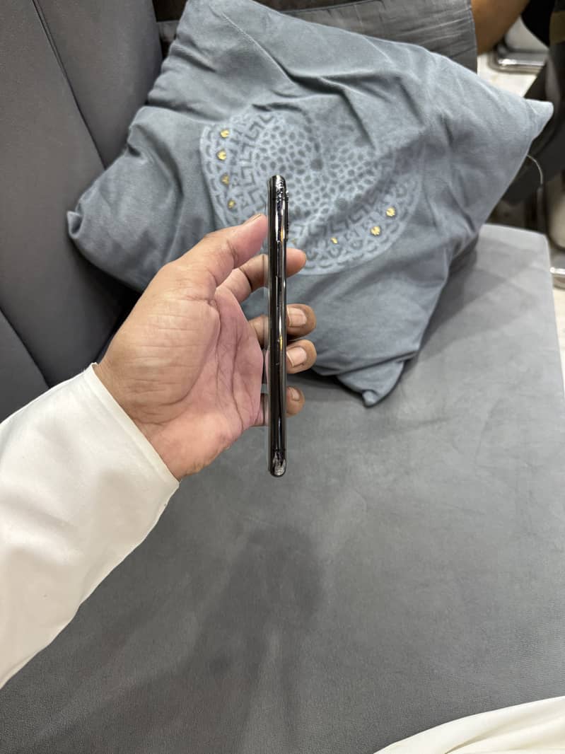 Apple iPhone X 7