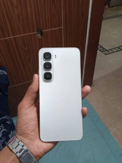 Infinix Hot 50i