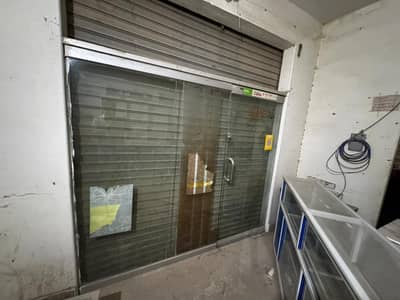 Aluminium gate condition all okey just only need wash