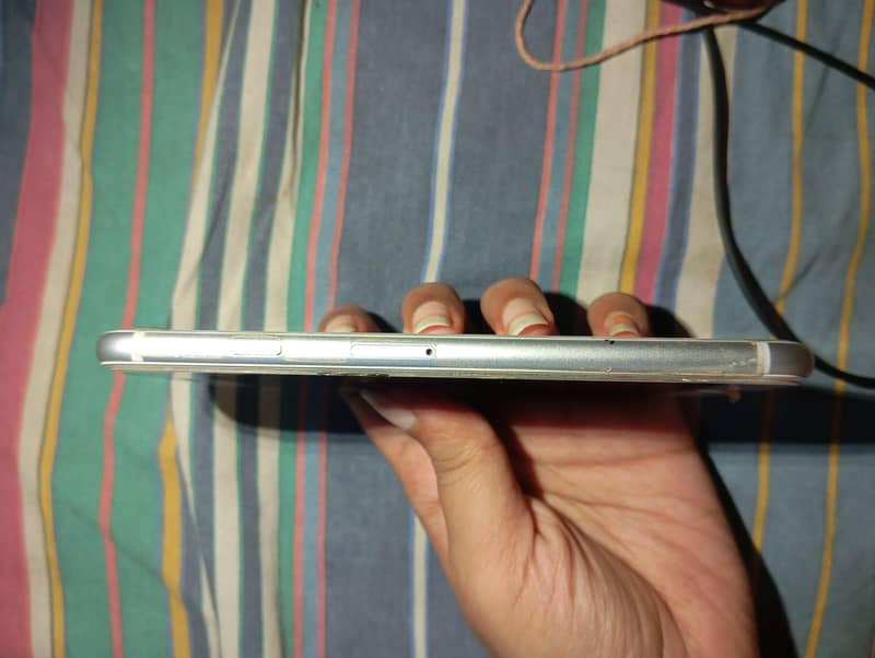 Apple iPhone 8 1