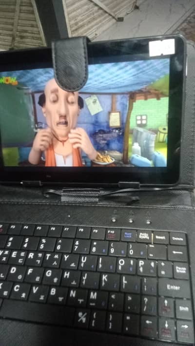Amazon 8 inch with keybaord