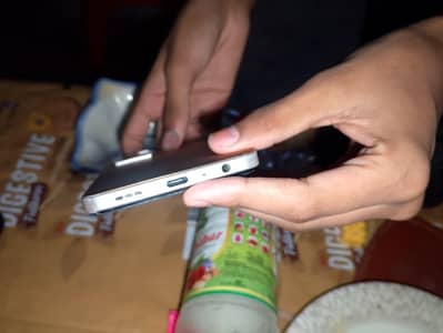 OPPO F21 Pro