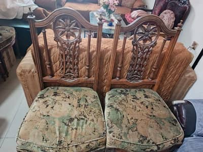 Dinning Table and Chairs