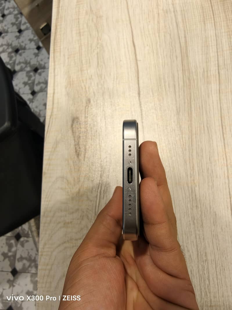 Apple iPhone 15 Pro 5