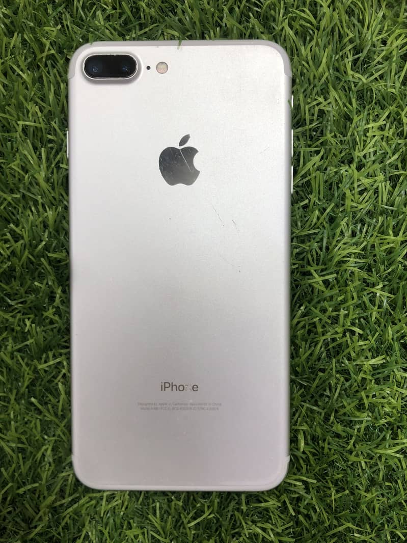 Apple iPhone 7 Plus 0