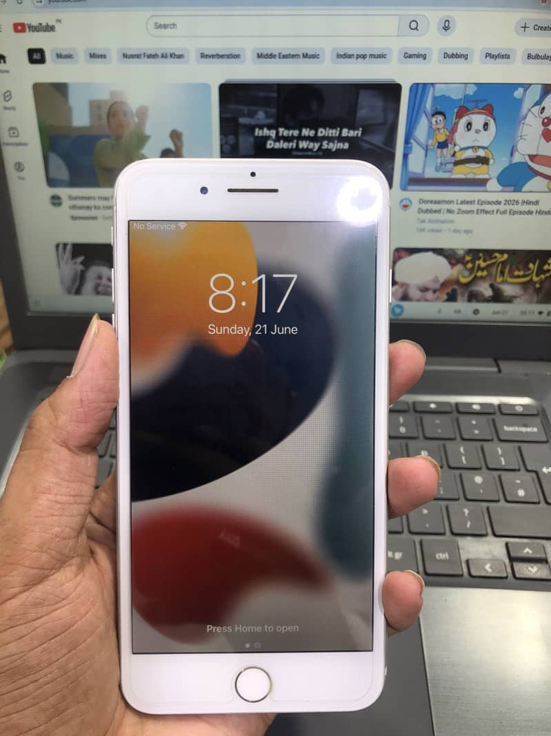 Apple iPhone 7 Plus 3