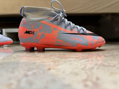 NIKE Mecurial Superfly 9 Academy MG Cleats