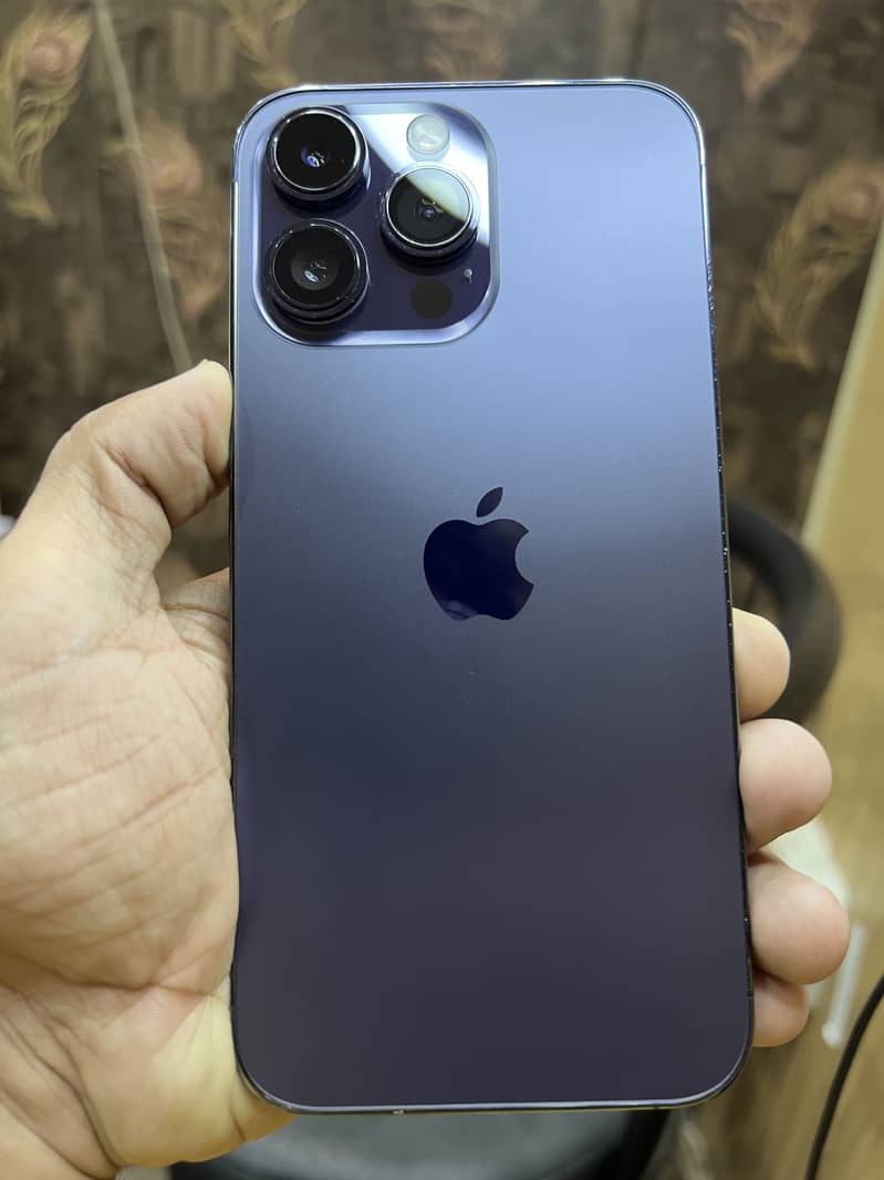 iPhone 14 Pro Max 2
