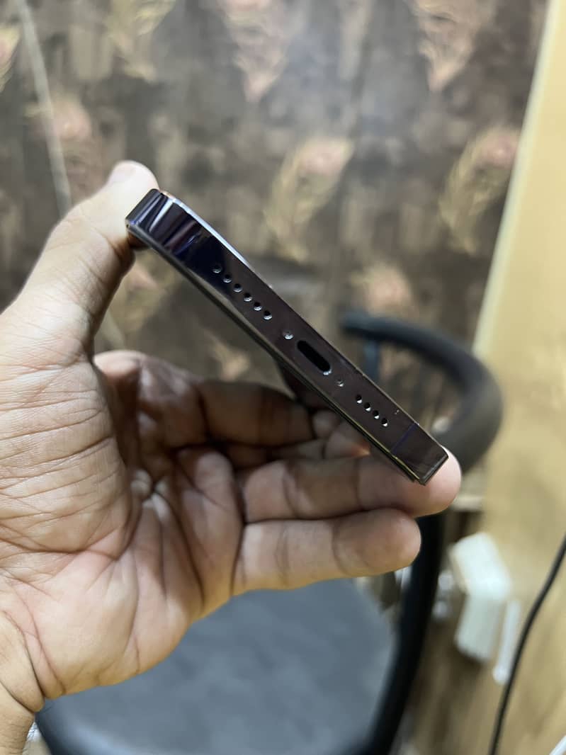 iPhone 14 Pro Max 5
