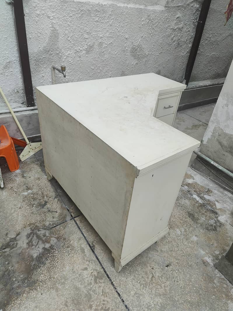 Stylish & Practical Multi-Use Table 3