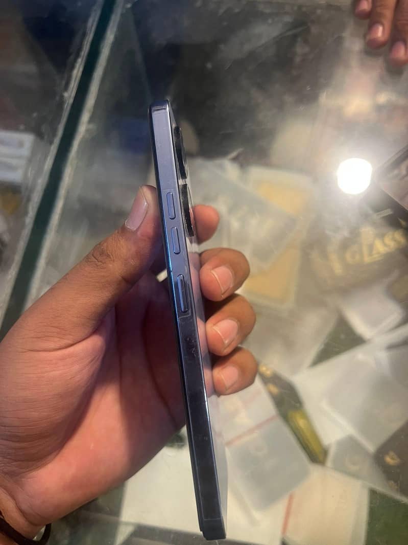 Tecno CAMON 20 2