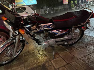 honda CG 125 model (2025) for sale in lahore fresh condition