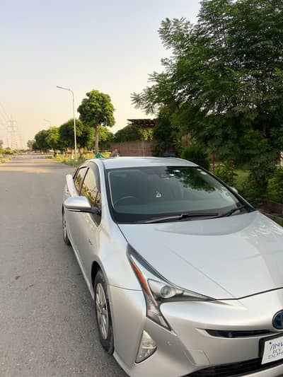 Toyota Prius 2016