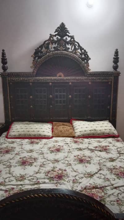 King size bed sid tebal for sale good condition