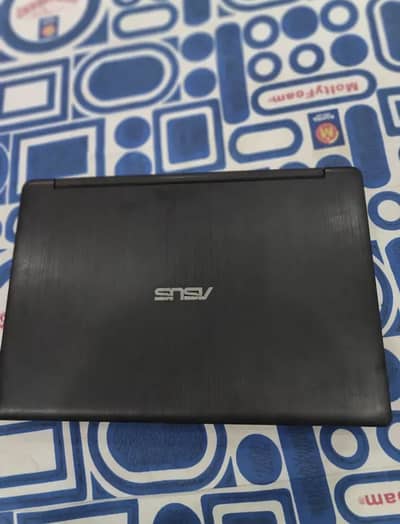 Asus touch screen laptop 8gb/950gb ssd all ok