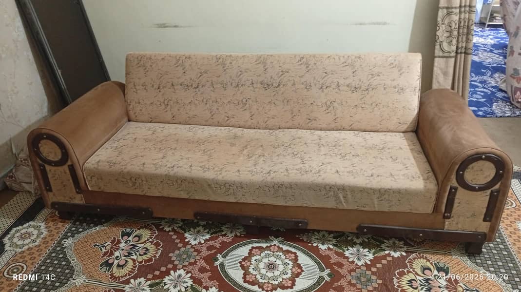 sofa comebed 1