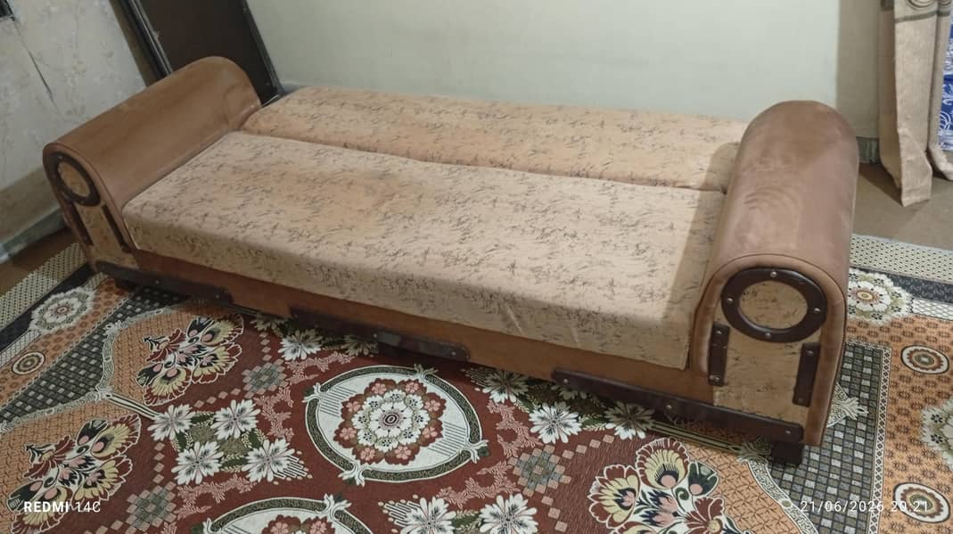 sofa comebed 3