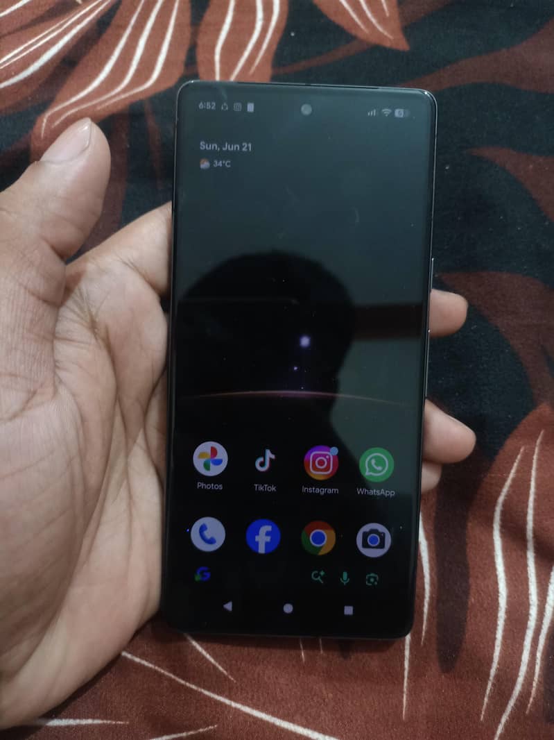 Google Pixel 7 4