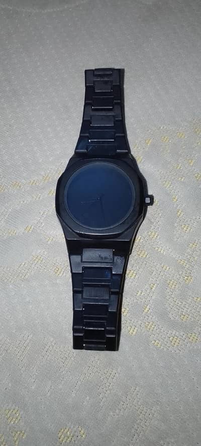 black hora watch