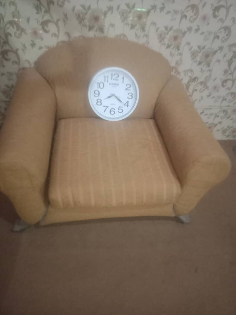 sofa & wall clock 1