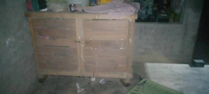 Hen cage In Best condition for chickens capacity of 10 hens best cage
