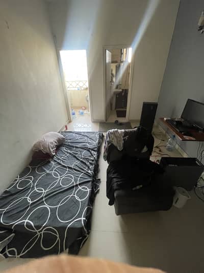 Selling Items of house hold