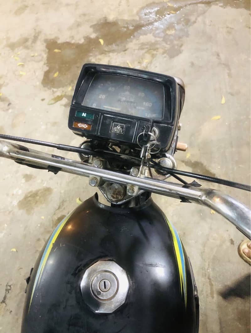 Unique CD 70 2