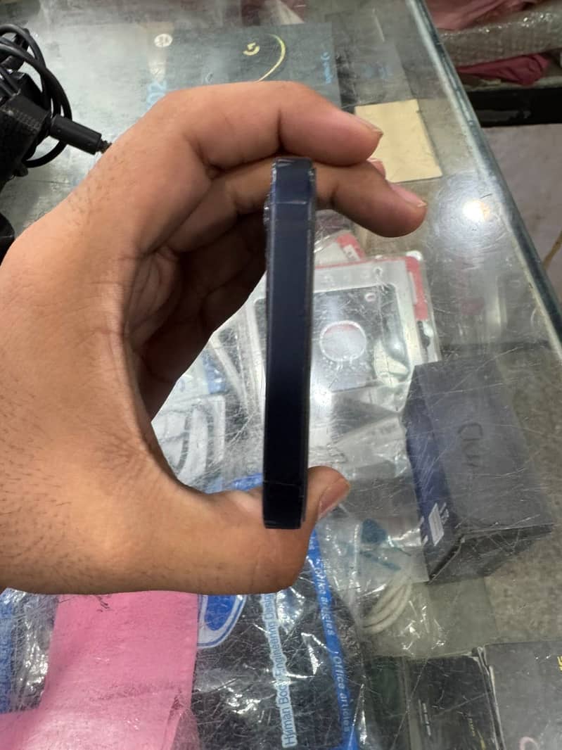 Apple iPhone 12 0
