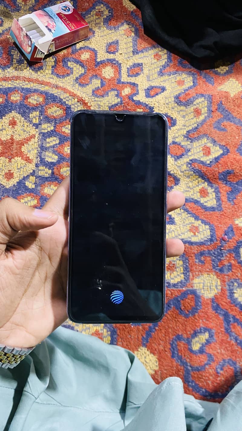 Vivo V21 4