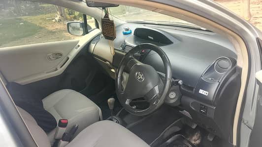 Toyota Vitz 2006