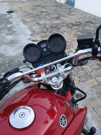 ybr g 125