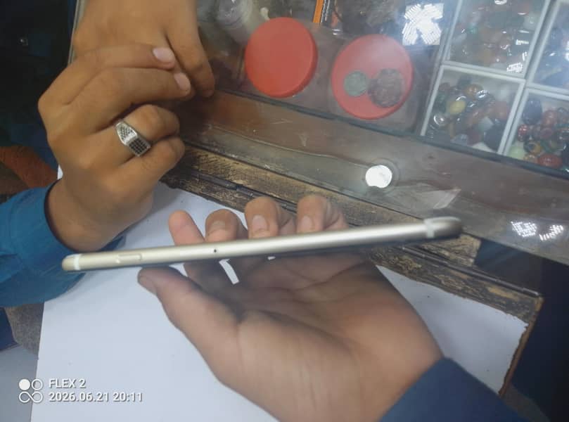 Apple iPhone 6 Plus 1