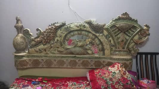 BAD & DRESSING TABLE  CONT# 03102592971