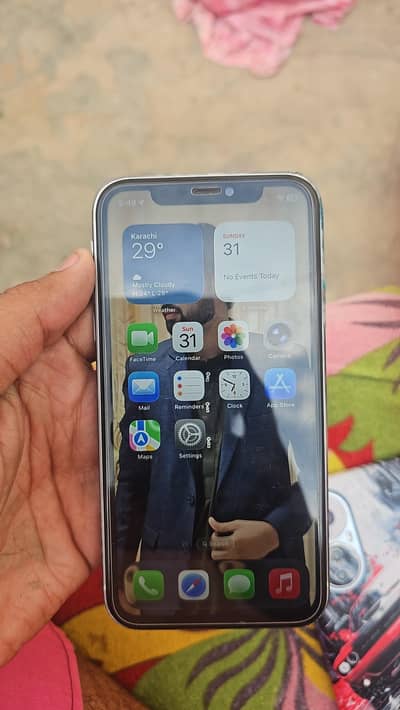 Apple iPhone 11